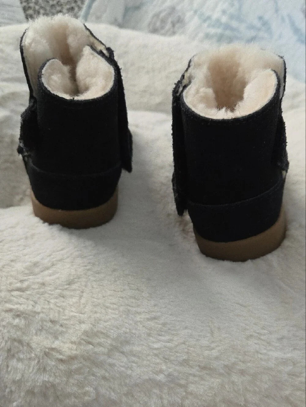 UGG Infant/Toddler Size 4  Black Suede Fleece-Lined Boots with Tan Soles